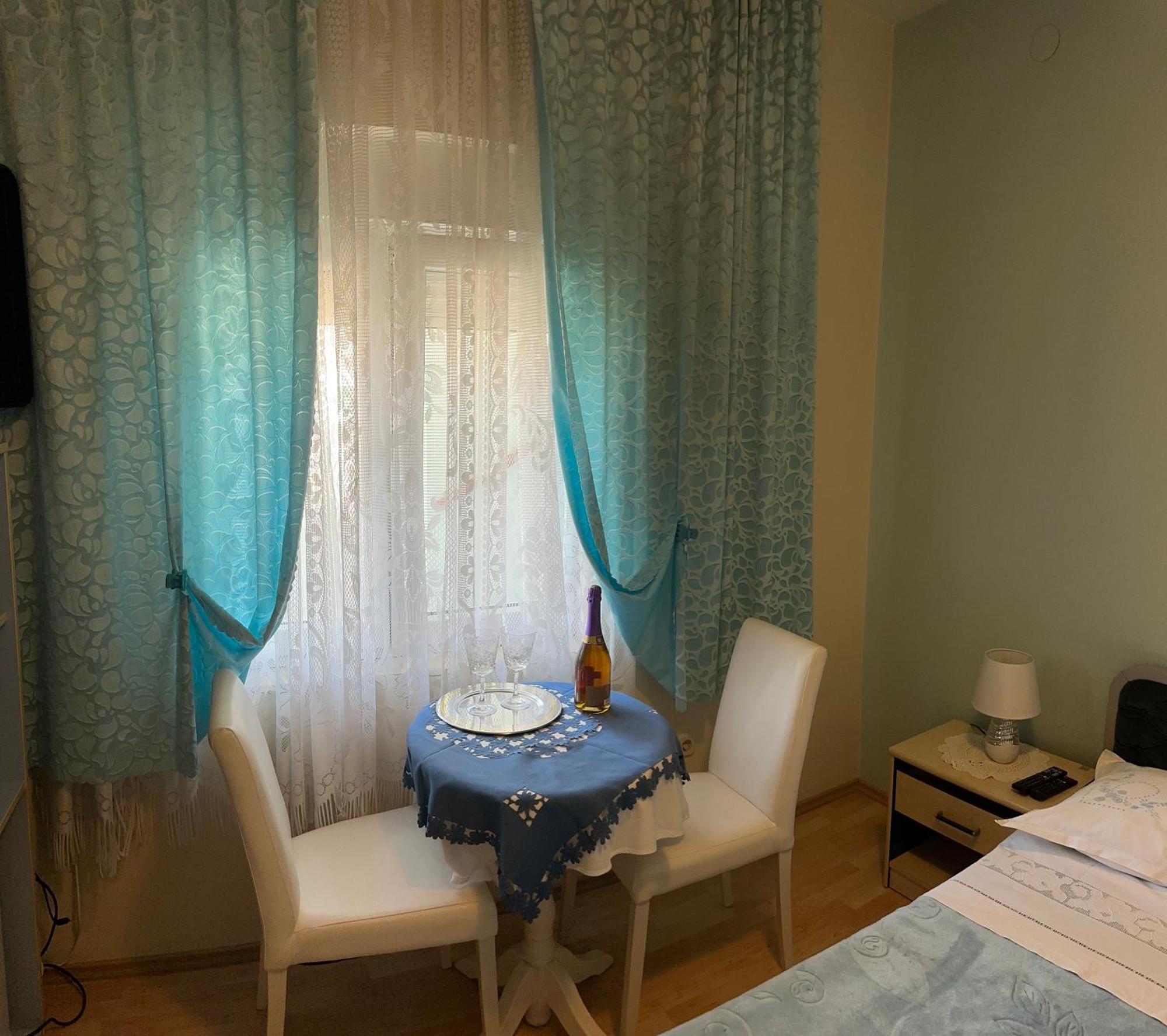 Vs Rooms Split Exterior foto