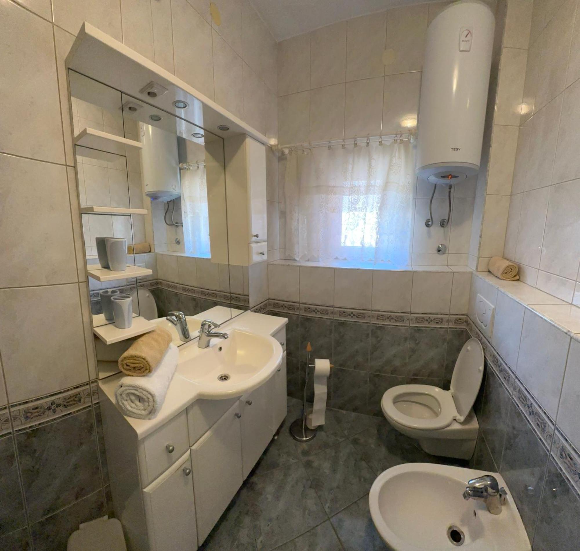 Vs Rooms Split Exterior foto