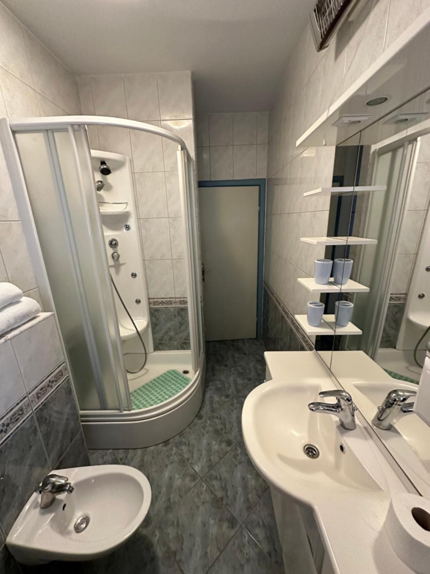 Vs Rooms Split Exterior foto